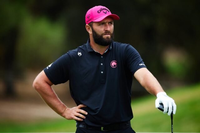 Jon Rahm atinge o tempo limite no golfe após o primeiro período sem vitórias em 9 anos 

