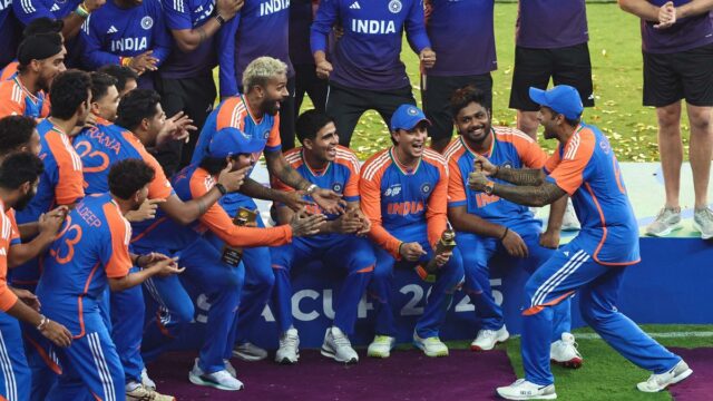 Jornal de Excursão da Ásia Caneca 2025: Procurando um prêmio, Lightbox-Info