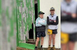 Jovens irmãos podcasting compartilham o que a proibição da mídia social significa para eles Jovens irmãos podcasting compartilham o que a proibição da mídia social significa para eles