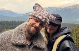 Justin e Hailey Bieber carregam um organizador pessoal durante a fuga canadense justin e hailey bieber instagram 2