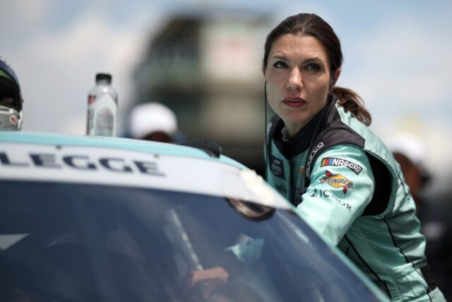 Katherine Legge se estabelece para o retorno da série Nascar MG em Las Vega 

