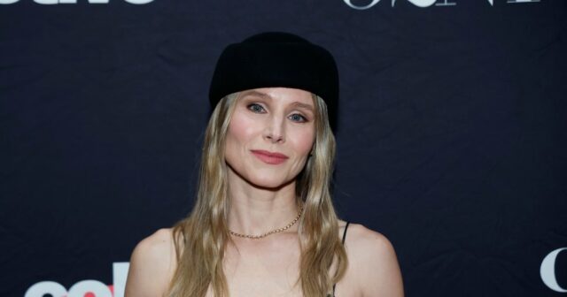 GettyImages-2211906395-Kristen-Bell-aparece-no-Tonight-Show-Amid-Dax-Shepard-Post-Backlash.jpg