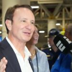 La. Gov.: Anúncio da LSU não escolherá trem de futebol totalmente novo