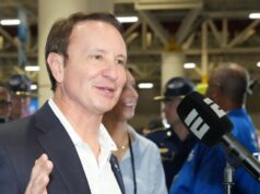 La. Gov.: Anúncio da LSU não escolherá trem de futebol totalmente novo La. Gov.: Anúncio da LSU não escolherá trem de futebol totalmente novo