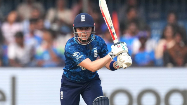 Ladies's Globe Mug 2025: Índia arruina perseguição e sofre derrota de 4 corridas para a Inglaterra 

