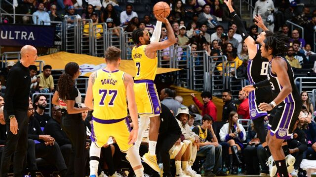 Lakers contrata Vincent para LeBron na primeira prévia 

