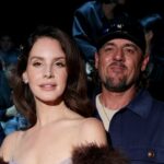 Lana del Rey brilha casamento com o guia turístico Alligator Jeremy Dufrene é 'bom': 'Estamos felizes'