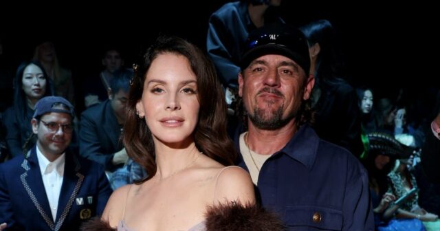 Lana del Rey brilha casamento com o guia turístico Alligator Jeremy Dufrene é 'bom': 'Estamos felizes'