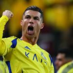 RIYADH, ARÁBIA SAUDITA - 03 DE FEVEREIRO: Cristiano Ronaldo do Al Nassr comemora depois de marcar o terceiro gol de sua equipe durante a partida Elite da Liga dos Campeões da AFC entre Al-Nassr e Al Wasl no King Saud University Stadium em 03 de fevereiro de 2025 em Riade, Arábia Saudita. (Foto de Al Nassr FC/Al Nassr FC via Getty Images)