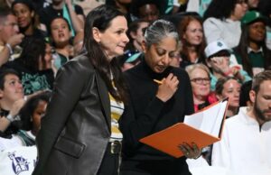 Liberty pode procurar internamente em busca do próximo treinador Liberty pode procurar internamente em busca do próximo treinador