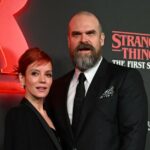RECURSO História de namoro e história de casamento de Lily Allen David Harbor e muito mais