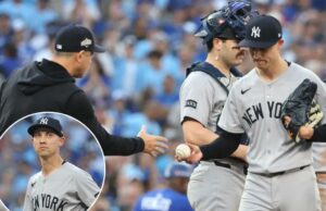 Luke Weaver de Yankees perdeu completamente após o último fedor: ‘Não se sinta como eu’ Um Luke Weaver desanimado caminha até o abrigo depois de ser retirado do jogo no sétimo turno da derrota por 10-1 dos Yankees para o Blue Jays no jogo 1 do ALDS em 4 de outubro de 2025.