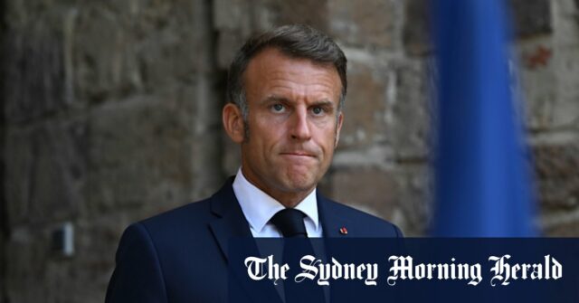 O presidente francês Emmanuel Macron entrou em águas políticas turbulentas. 