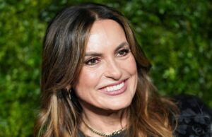 Mariska Hargitay afirma que seu próprio parente pronuncia incorretamente seu nome. Aqui está exatamente como dizer isso Mariska Hargitay no 18º Jantar Anual dos Artistas da Tribeca oferecido pela Chanel em 9 de junho de 2025 em Nova York.