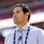 Mark Sanchez, Fox Sports sendo processado pelo homem em esfaquear a briga