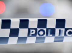 Tiros disparados contra casa suburbana enquanto os ocupantes dormiam lá dentro Menino, de 13 anos, acusado de roubo e agressão