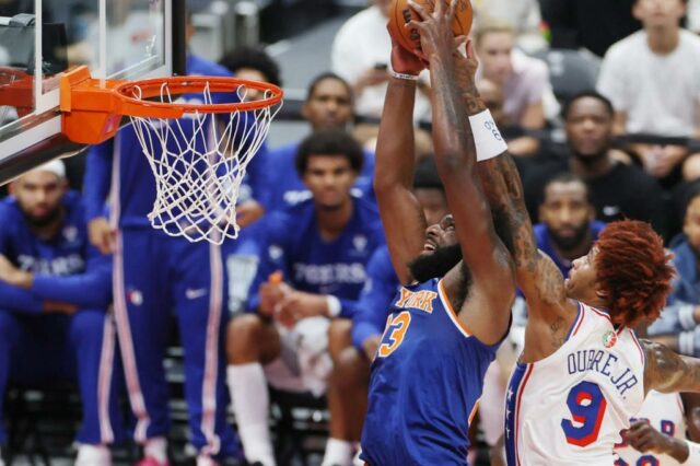 Mitchell Robinson deu a Mike Brown muito o que jorrar na abertura da pré -temporada de Knicks

