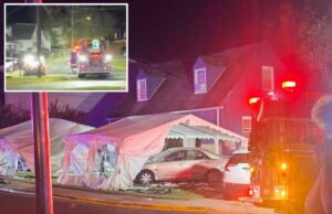 Motorista desonesto que atropelou e fugiu matou mulher e feriu 8 crianças após colidir na festa de aniversário de DC Um carro dourado bateu em uma tenda branca de festa à noite, com luzes vermelhas de emergência piscando.