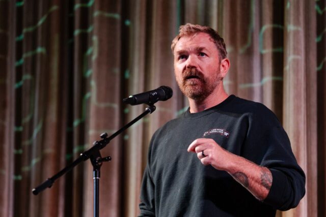 Muitos jovens democratas ainda apoiam Graham Platner, independentemente da tatuagem Muitos jovens democratas ainda apoiam Graham Platner, independentemente da tatuagem 'nazista': pesquisa
