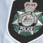 Mulher da Austrália Ocidental presa por crimes de abuso infantil