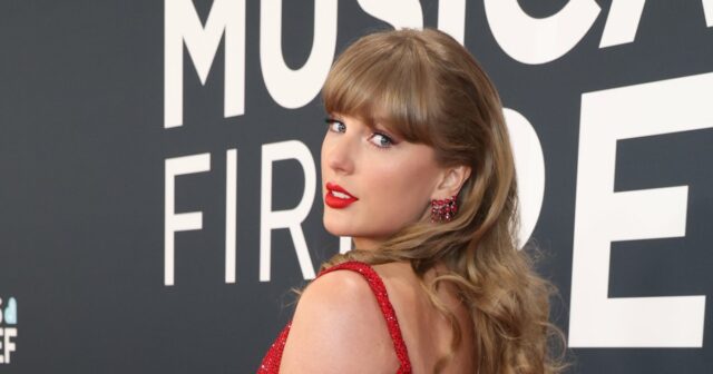 Como Brittany Mahomes apoiou sutilmente a 'Life of a Showgirl' de Taylor Swift