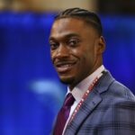 A estrela da NFL Randall Cobb e a família com sorte de estar vivos depois que o carregador de Tesla começa o fogo da casa