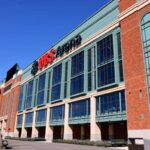 Uma visão geral do exterior da UBS Arena antes do jogo em 3 de março de 2024 em Elmont, Nova York.