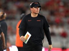 ‘Não apropriado’: Oregon State (0-7) dispensa Bray 'Não apropriado': Oregon State (0-7) dispensa Bray