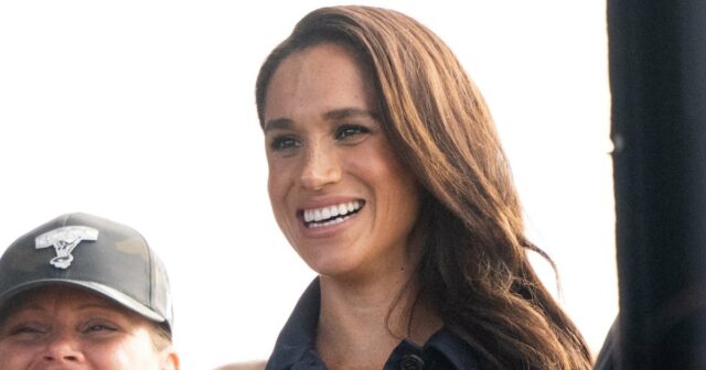 Não podemos discriminar entre as Hermès Mules de Meghan Markle e este conjunto de US$ 37 

