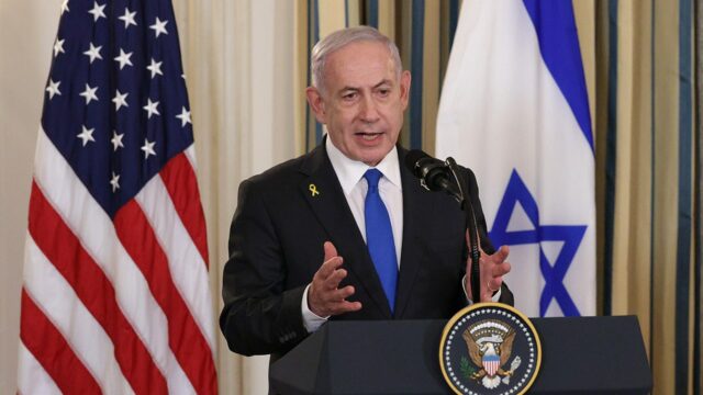 Netanyahu, na marca de 2 anos do ataque terrorista do Hamas em 7 de outubro, diz que Israel “não está quebrado”, promete trazer reféns para casa

