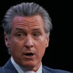 Newsom marca acordo de reféns por zombando de Trump e Netanyahu como 'burro e mais idiota'; Exclui postagem