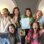 No novo desdobramento de 'Hollywood Arts', uma participante do elenco de 'Triumphant' volta à universidade para dar aulas