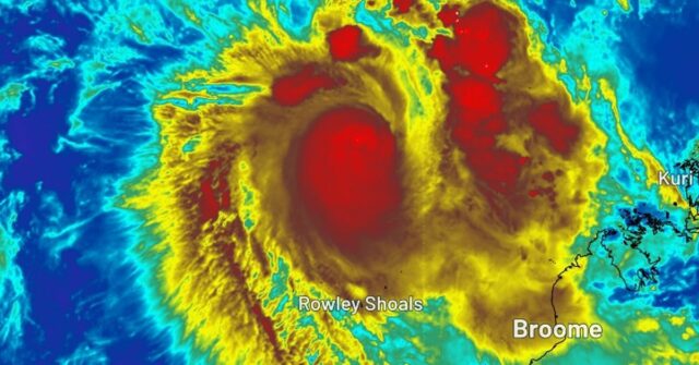 Prevê -se que o Cyclone Errol chegue à Sexta -feira Santa.