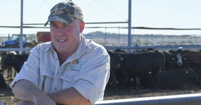 Novo líder agrícola ungido enquanto Federação Nacional de Agricultores nomeia novo presidente

