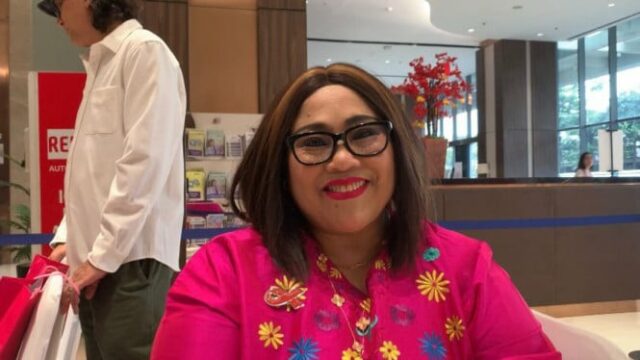Nunung alegou ter uma casa grátis graças a Deddy Corbuzier 

