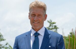 O Bacharel Dourado Gerry Turner está envolvido em Lana Sutton O Golden-Bachelor-Gerry-turner-Is-Engaged-to-lana-sutton.jpg