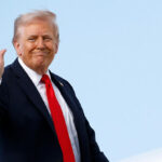 O Senado confirma mais de 100 indicados a Trump durante o desligamento de Schumer
