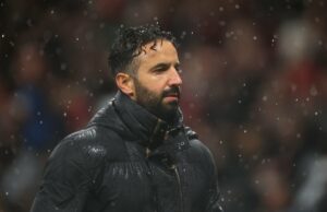 O UTD masculino entregou um aumento significativo ao longo do confronto de Sunderland, pois o diretor volta ao treinamento Amad Diallo, ala do Manchester United e da Costa do Marfim, chega ao treinamento de pré-temporada no Complexo de Treinamento de Carrington em 2025 em Manchester.