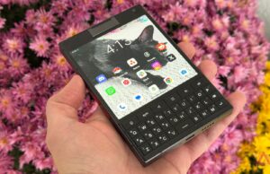 O Unihertz Titan 2 me fez amar telefones com teclado mais uma vez Teclado Unihertz Titan 2 contra mães