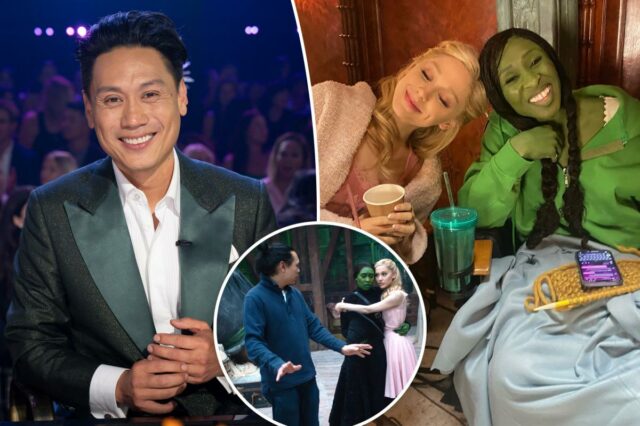 O diretor de 'Wicked' compara o cenário ao jardim de infância - e revela a maneira estranha como o elenco ensaiou: 'A pressão está alta'


