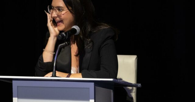 O fundador da Free Press Bari Weiss chamou editor-chefe de informações da CBS 

