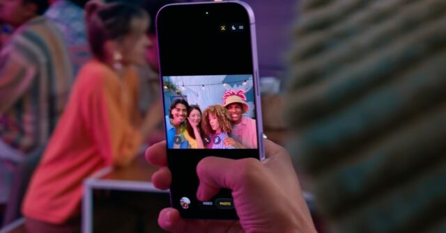O iphone 26.1 certamente permitirá que aplicativos de terceiros façam backup de imagens nos bastidores 

