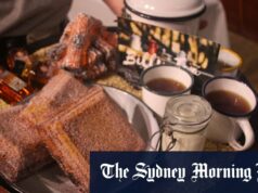 O muito ingrediente australiano por trás da vitória do Campeonato do Mundo de Caroline Velik foi levada a criar jaffles de mingau quando leu que o Jaffle havia sido inventado na Austrália.