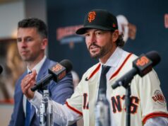 O novo técnico do SF Giants, Tony Vitello, doutrinado na cultura do time anos atrás, pronto para o desafio O novo técnico do SF Giants, Tony Vitello, doutrinado na cultura do time anos atrás, pronto para o desafio