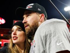 O número de vezes que Taylor Swift responde a Travis Kelce no videoclipe de ‘Destiny of Ophelia’ Taylor-Swift-and-Travis-Kelce-Gettyimages-2196123501