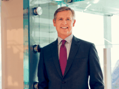 Mike Cavanagh, da Comcast, estende contrato até 2029