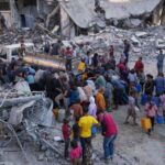 O principal tribunal da ONU diz que Israel deve permitir que a agência humanitária da ONU forneça ajuda a Gaza