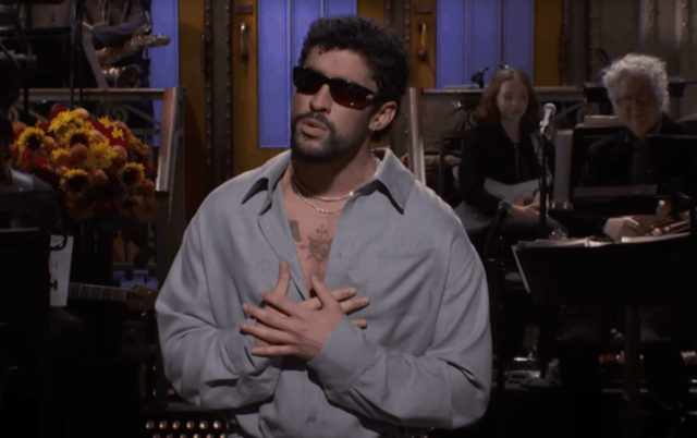 O que o coelho negativo disse em espanhol na conversa 'snl' 


