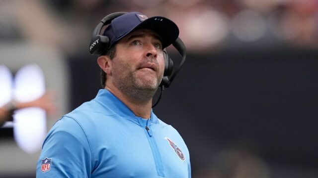 O que o tiroteio de Brian Callahan significa para a webcam Ward, 1-5 Titans? 

