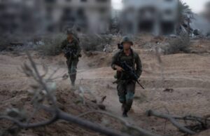 O terrorista do Hamas camuflado como esforços cativos para seqüestrar soldados das IDFs em Gaza Os soldados da IDF operam em Gaza City, 17 de setembro de 2025. (Crédito: Unidade do porta -voz da IDF)